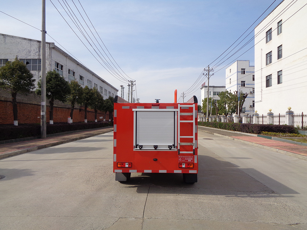 XZL5037GSS6型灑水車