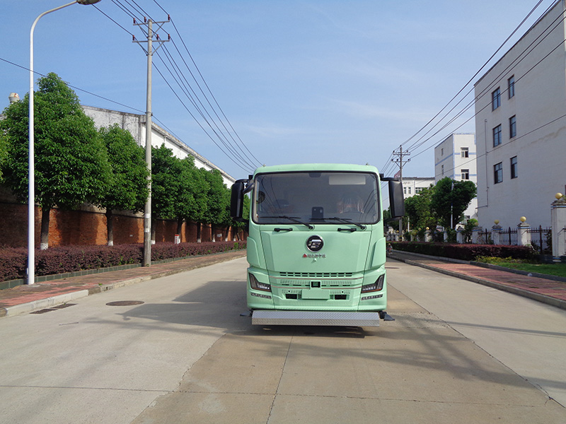 XZL5183GQXBEV型純電動(dòng)清洗車(chē)