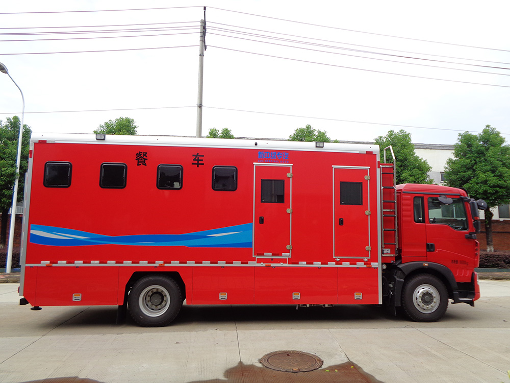 XZL5180XCC6型餐車