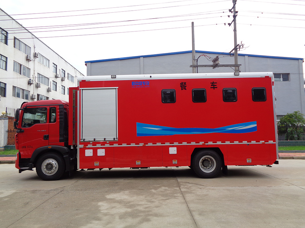 XZL5180XCC6型餐車