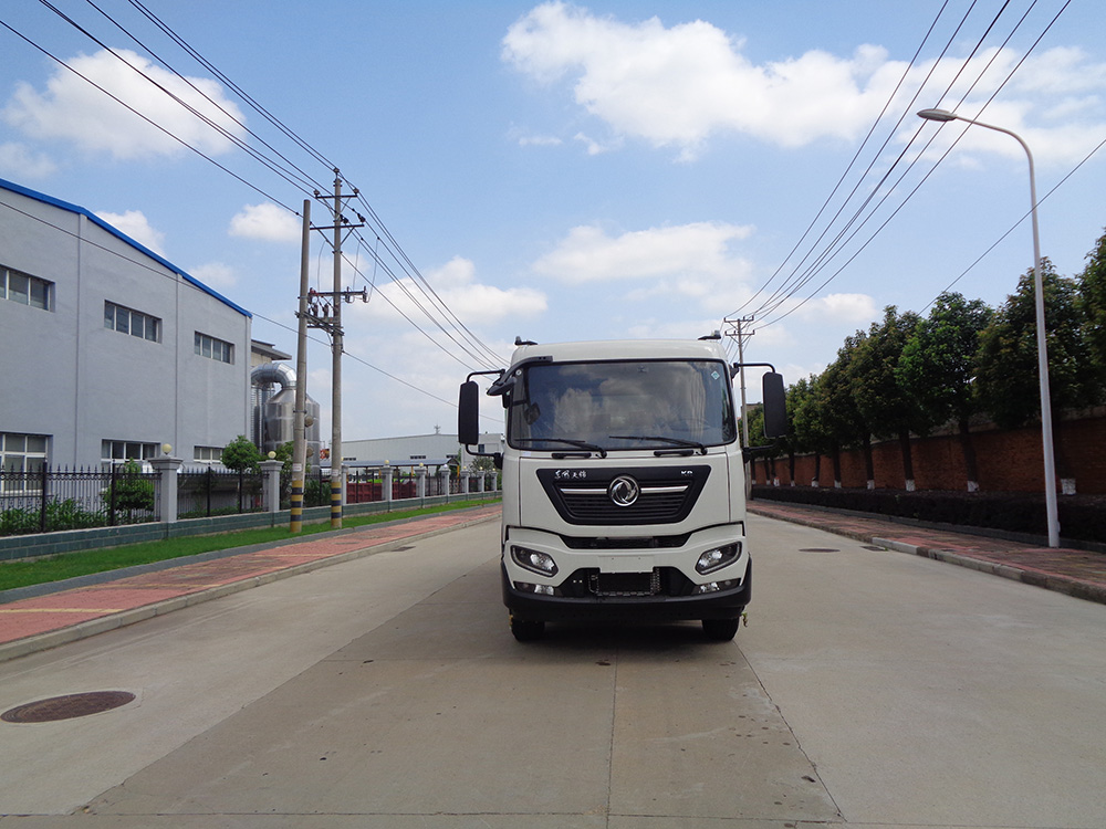 XZL5182TWQBEV型純電動(dòng)道路污染清除車(chē)