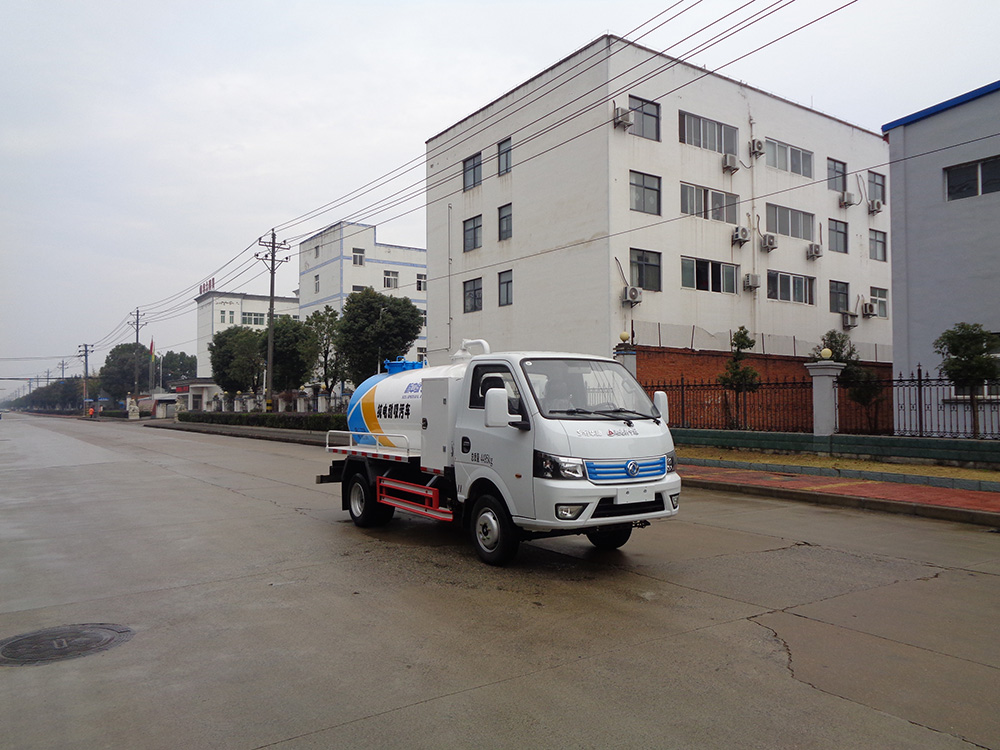 XZL5042GXWBEV型純電動(dòng)吸污車