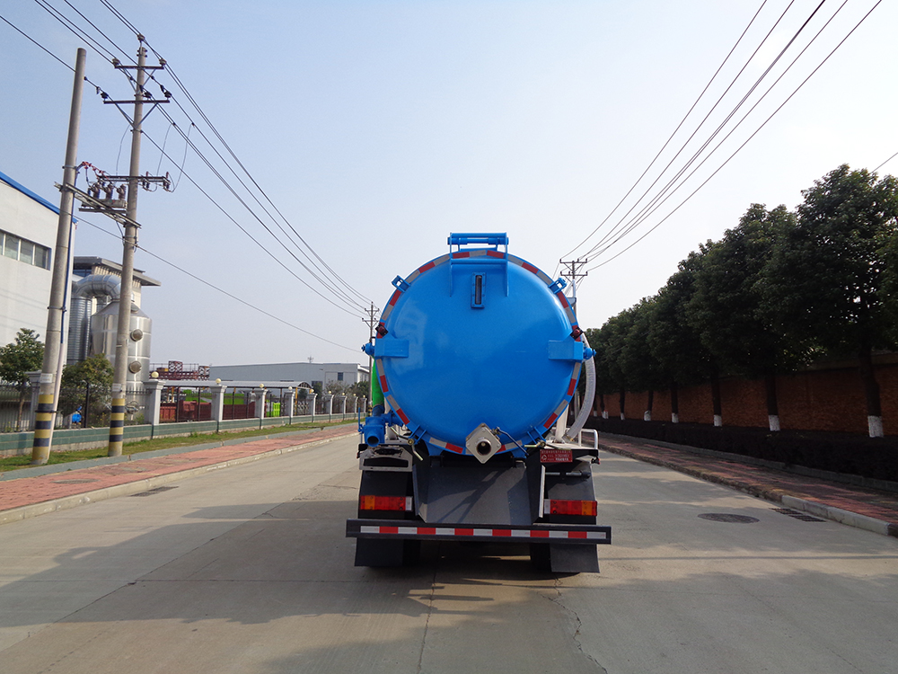 XZL5120GXWBEV型純電動吸污車
